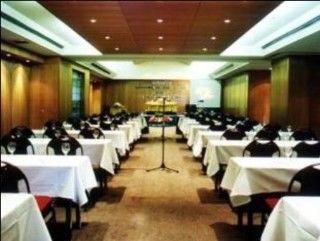 Rachaphruk Grand Hotel Nakhon Ratchasima Extérieur photo
